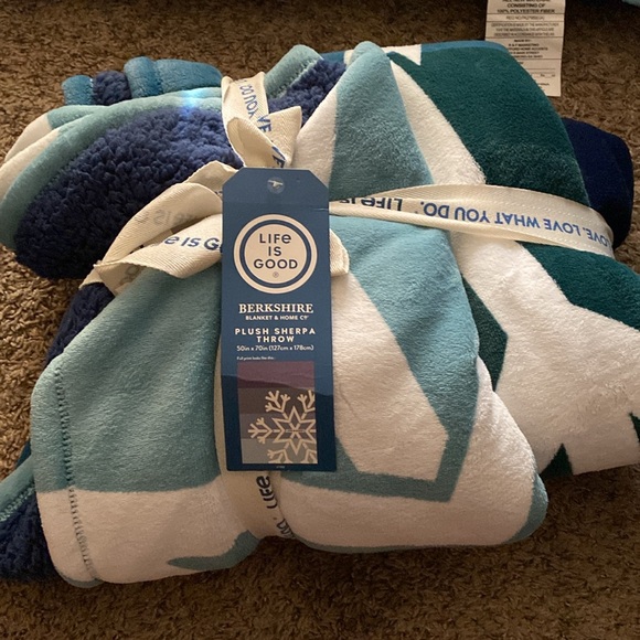 Life Is Good Throw and Pillow Set - Picture 3 of 4